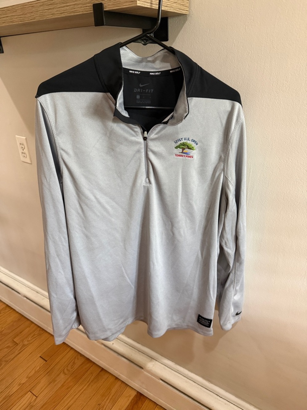 Nike Gray & Black Dri-FIT Quarter-Zip Golf Top